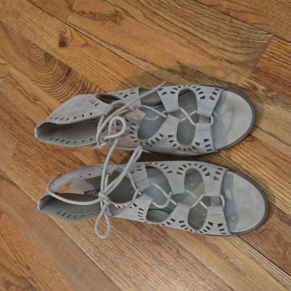 Neutral lace up sandals Mossimo size 9
